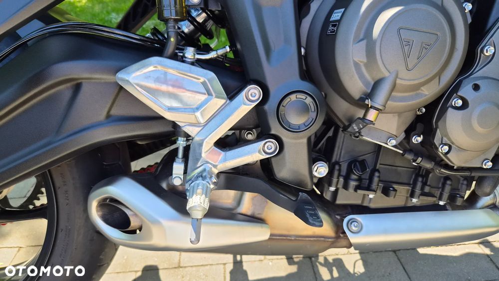 Triumph Trident - 20