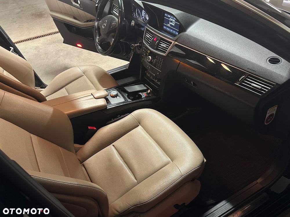 Mercedes-Benz Klasa E 300 BlueTEC 7G-TRONIC Avantgarde - 15