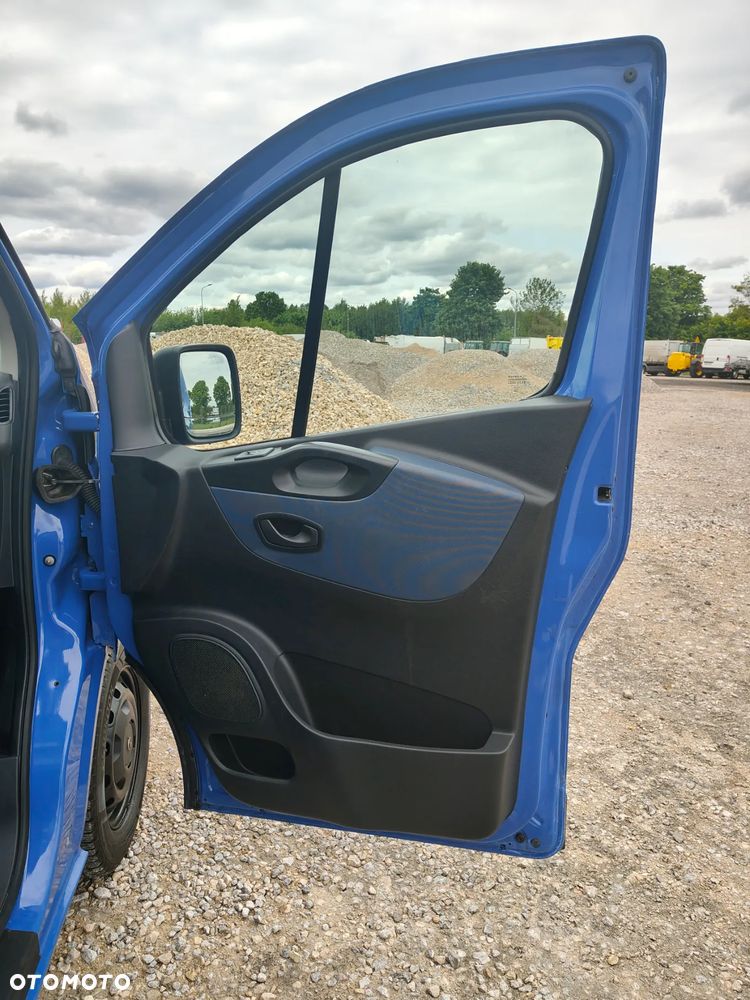 Opel Vivaro - 30