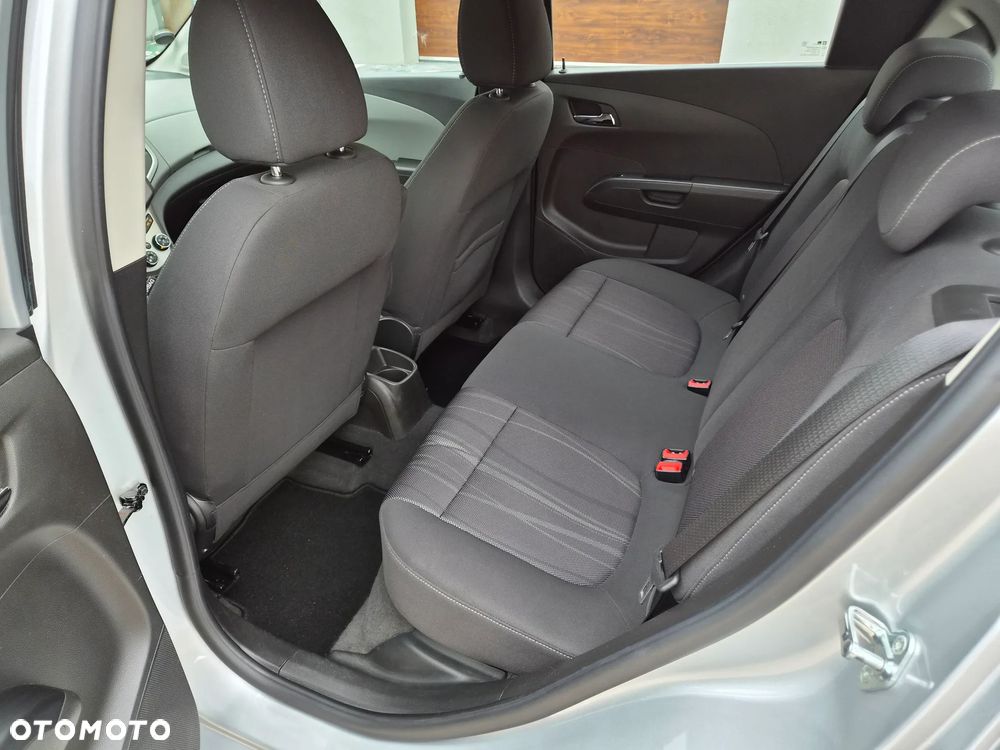 Chevrolet Aveo - 17