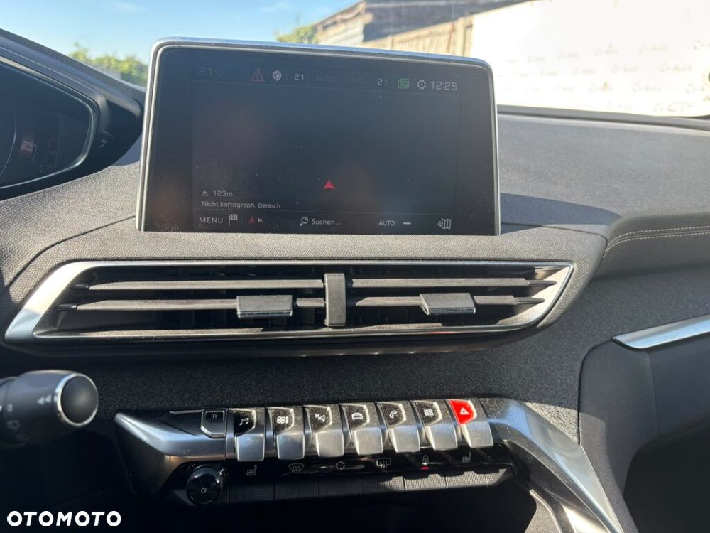 Peugeot 3008 PureTech 130 Stop & Start GPF Allure - 24