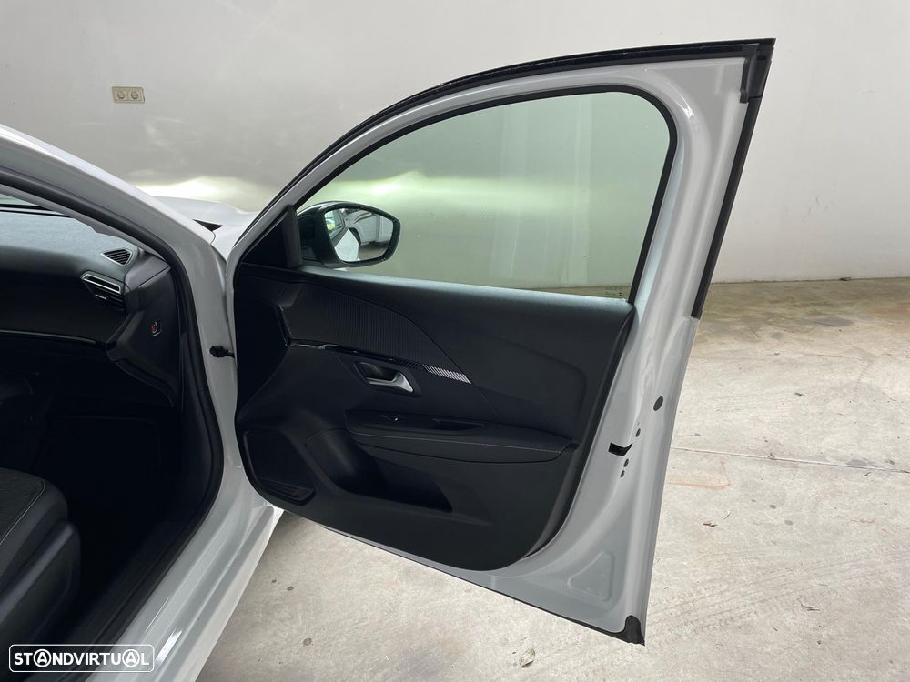 Peugeot 208 PureTech 100 Allure Pack - 16