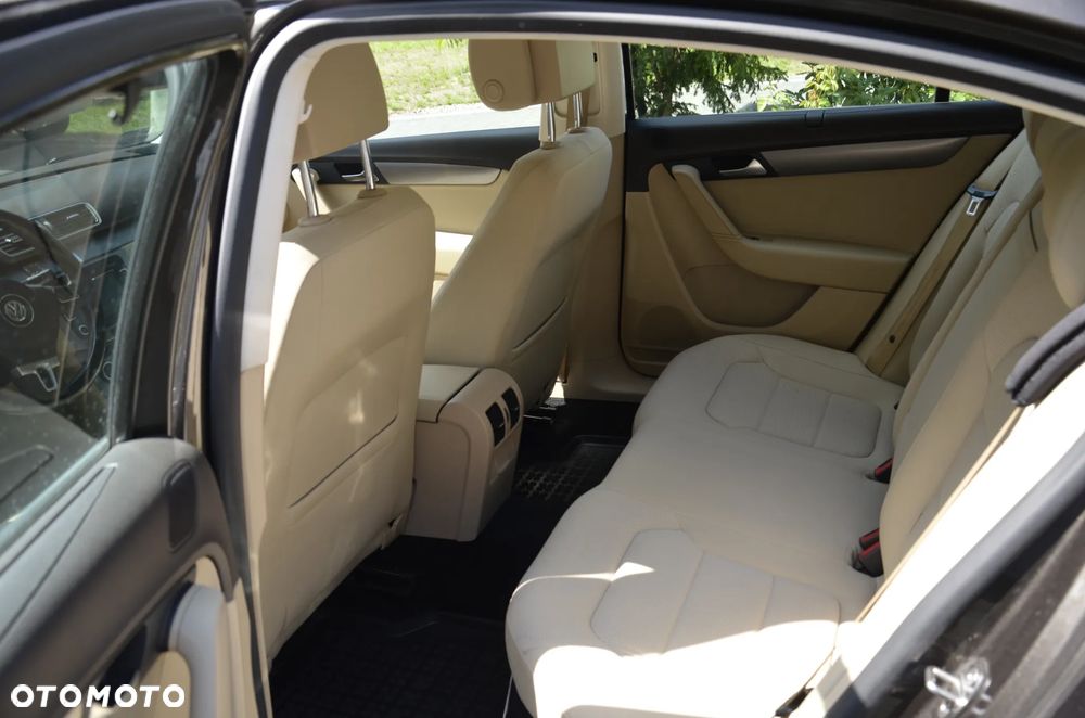 Volkswagen Passat 1.4 TSI Comfortline - 4