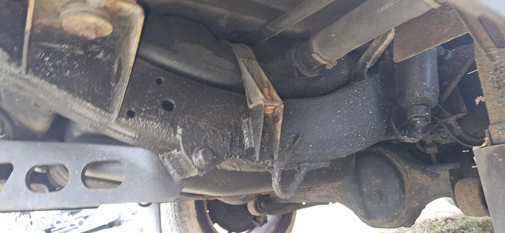 Land Rover Discovery - 16