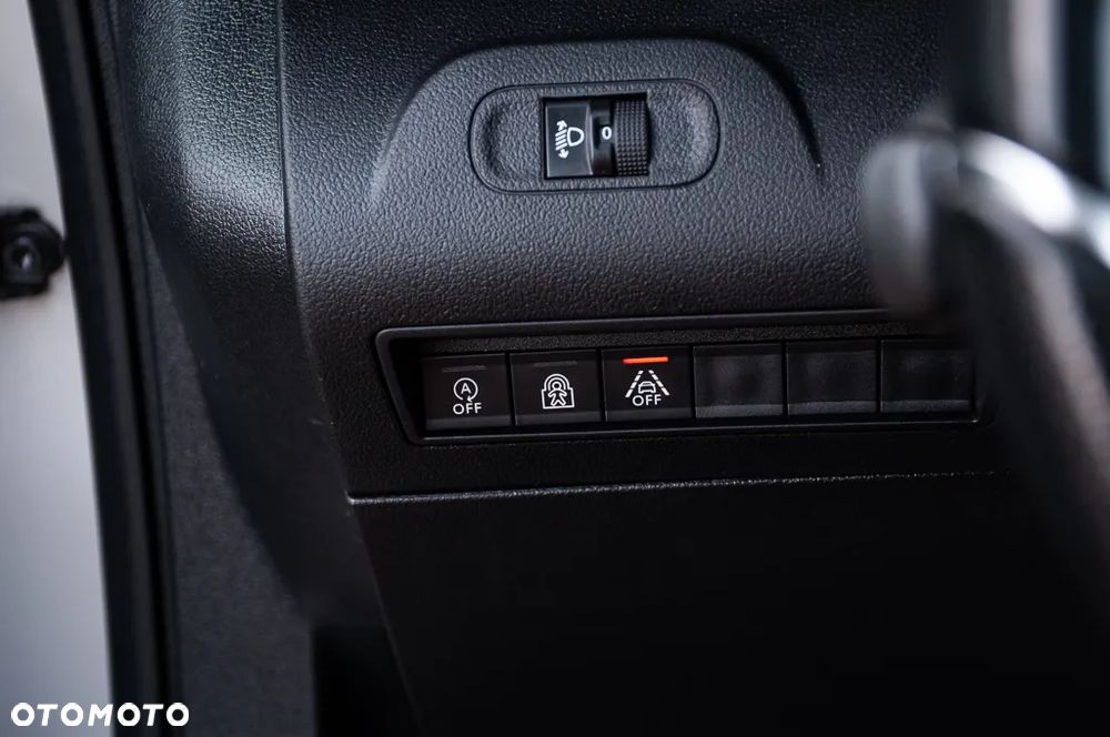 Peugeot Rifter BlueHDI 130 L2 EAT8 GT - 33
