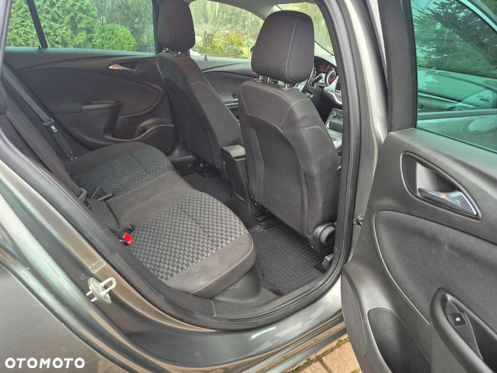 Opel Astra 1.4 T Enjoy - 6