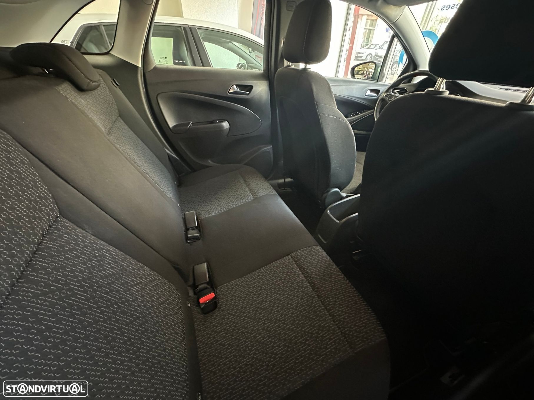 Opel Crossland X 1.5 CDTi 120 Anos - 12