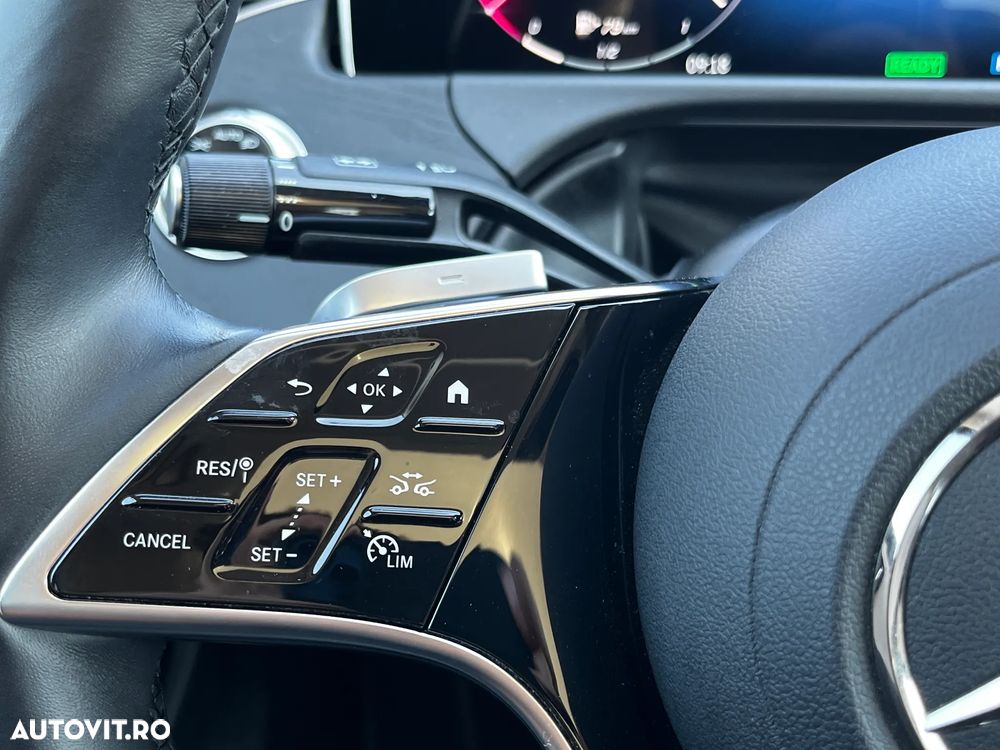 Mercedes-Benz E 400 4MATIC PHEV - 18