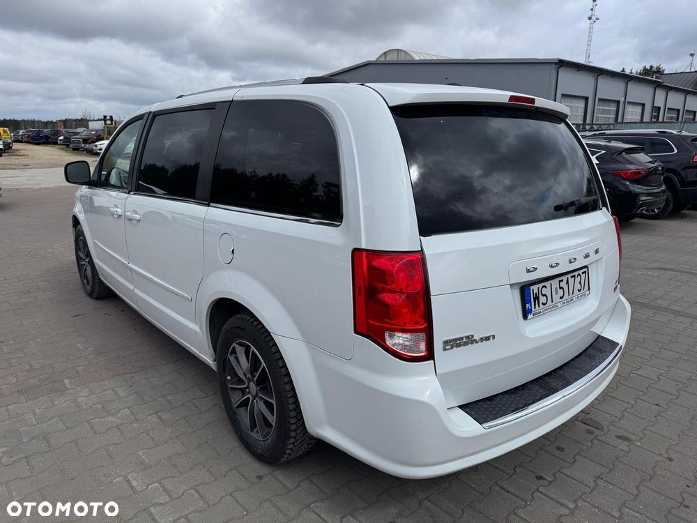 Dodge Grand Caravan 3.6 R/T - 7