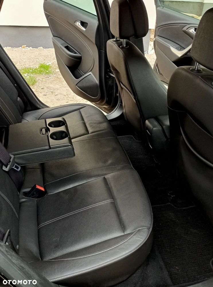 Opel Astra 2.0 CDTI Exklusiv - 7