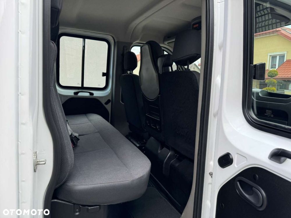 Renault Master Doka 7-osobowy - 35