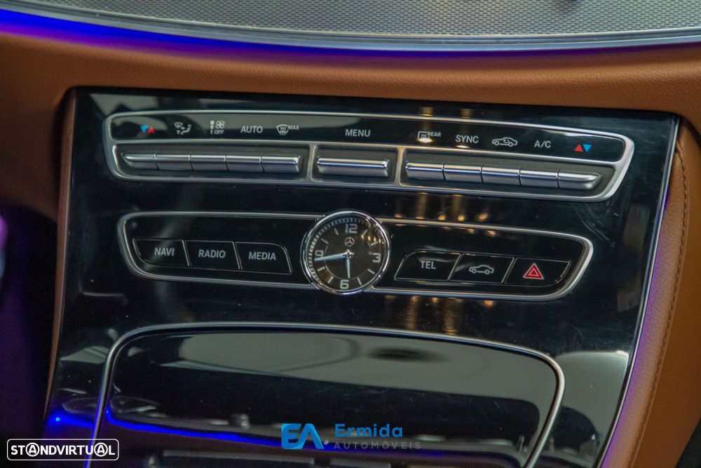 Mercedes-Benz E 220 d AMG - 40