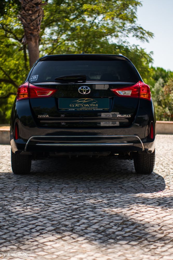 Toyota Auris 1.4 D-4D Exclusive +P.Sport+VSC - 8