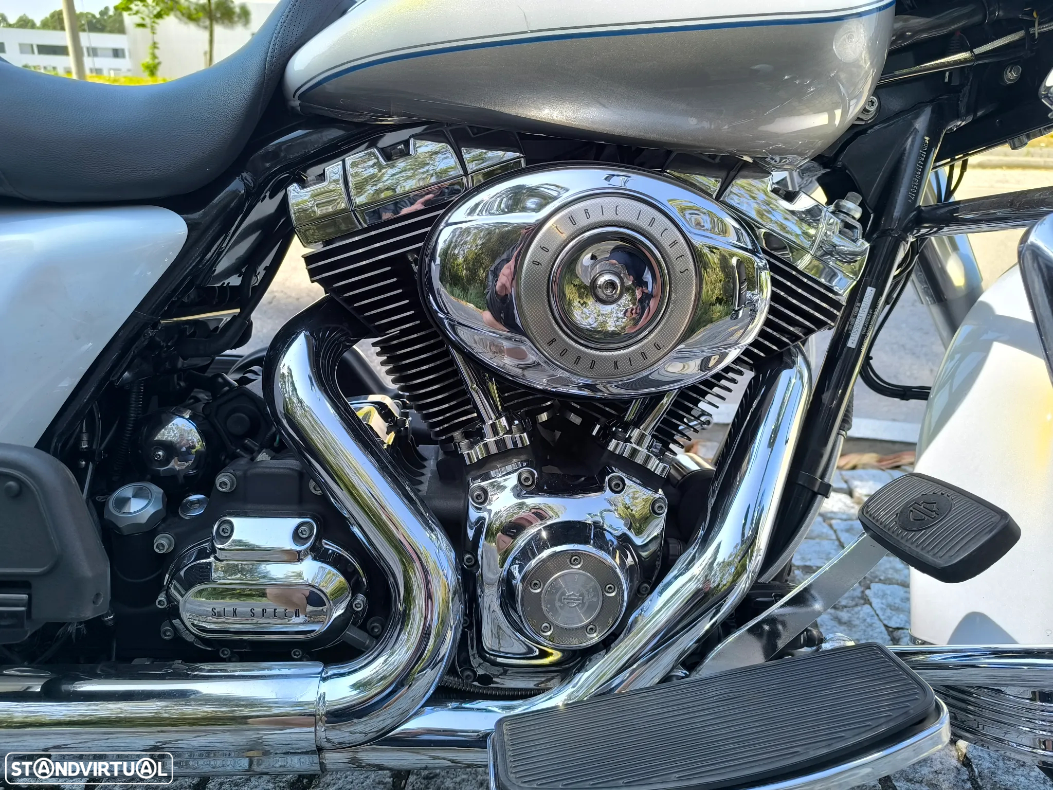 Harley-Davidson FLHR - 9