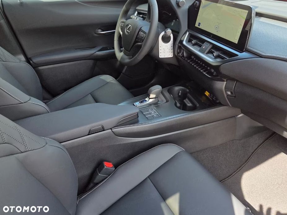 Lexus UX - 11