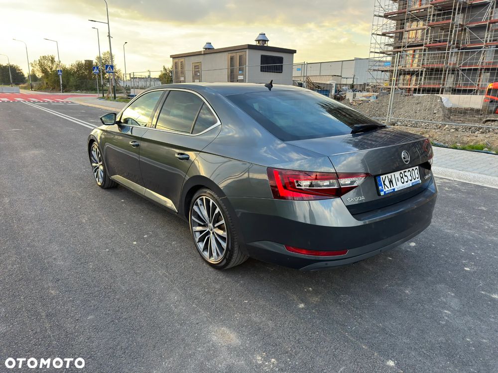 Skoda Superb 1.8 TSI L&K DSG - 2