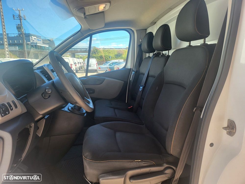 Renault TRAFIC 1.6 dCi - 8