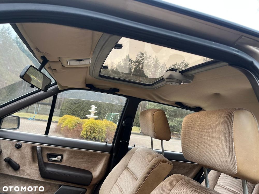 Volkswagen Passat - 9