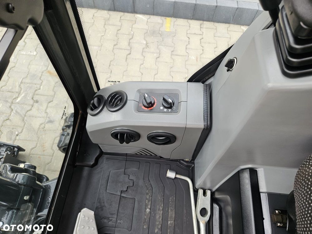 Bobcat E20Z | DEMO WERSJA | MINIKOPARKA | 2025 | 250 mth | E19Z E16Z E26Z 301.8 CR 301 302 - 19