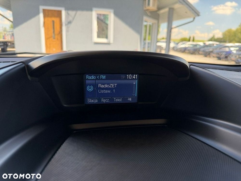 Ford Kuga - 38