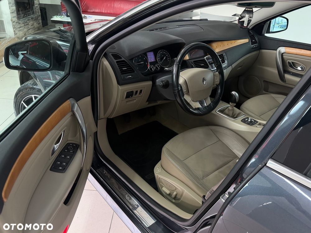 Renault Laguna 2.0 dCi Initiale - 17