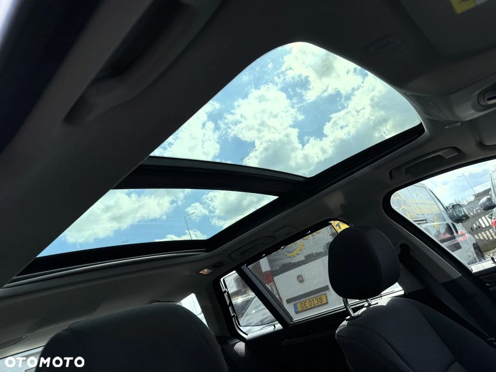 BMW Seria 5 520d - 13