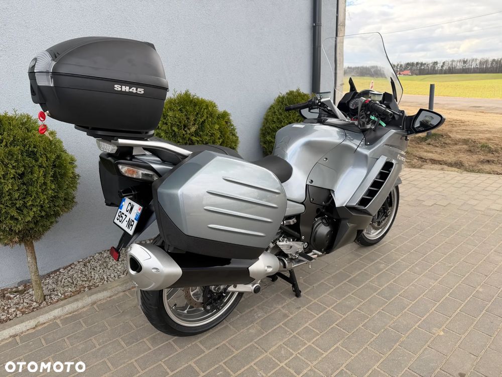 Kawasaki GTR - 21