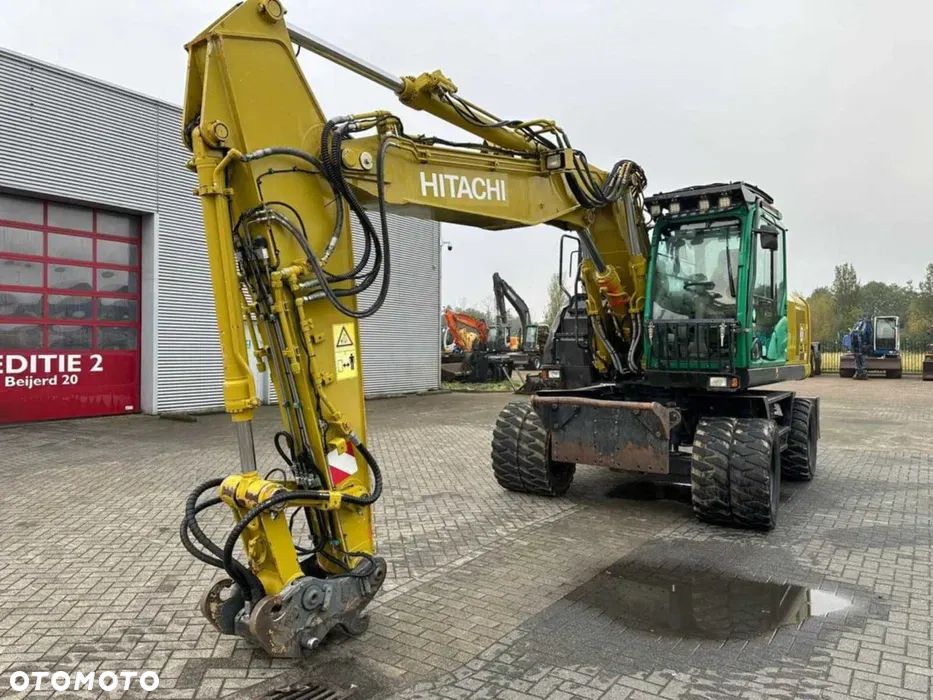 Hitachi ZX190W- 5B - 1