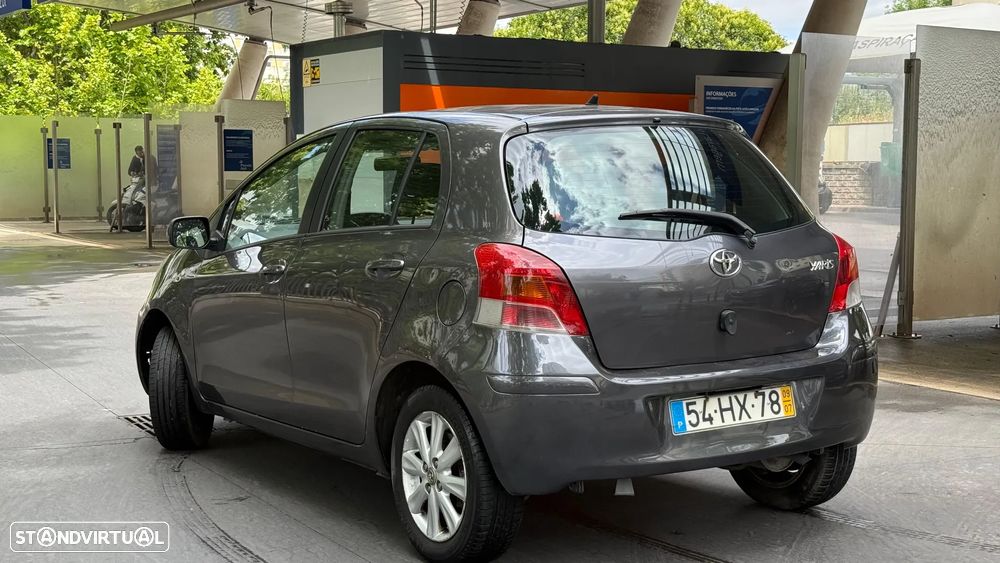 Toyota Yaris 1.0 VVT-i AC Manual - 5
