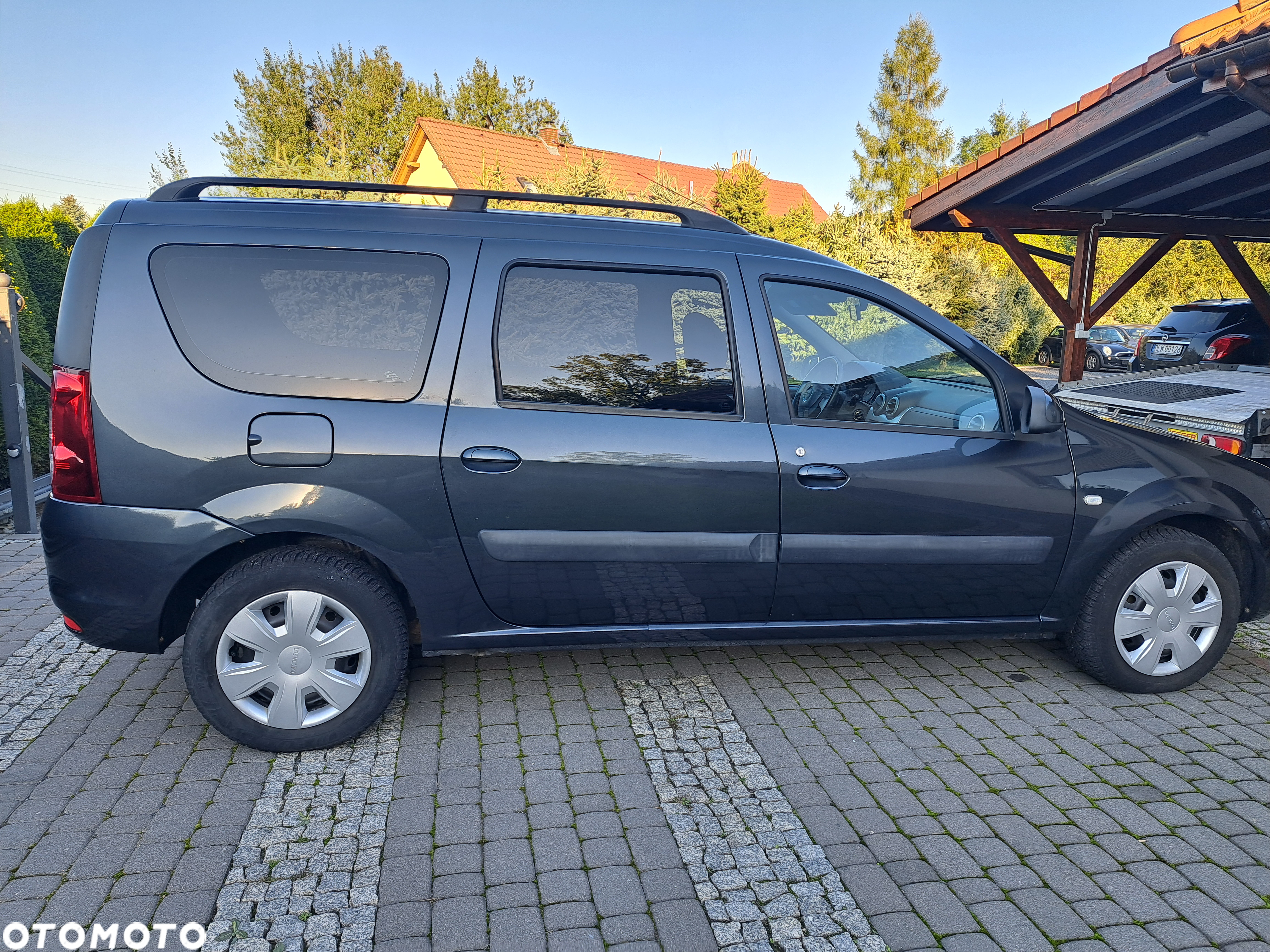 Dacia Logan MCV 1.6 16V Laureate - 4