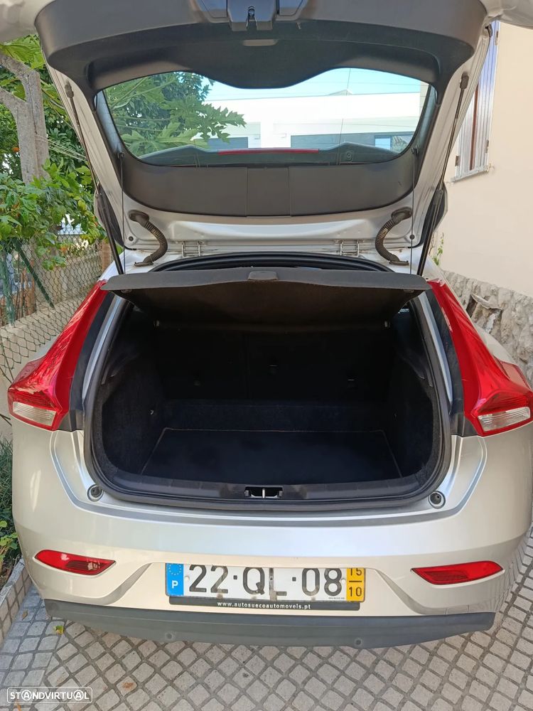 Volvo V40 2.0 D2 VOR - 4