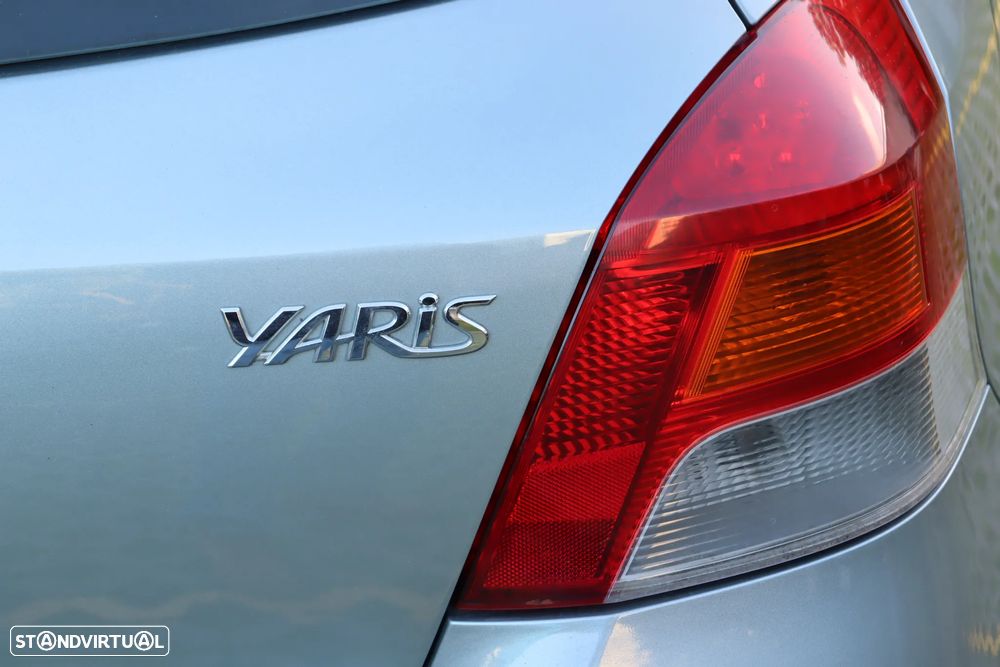 Toyota Yaris 1.3 VVT-i Sol High Pack VSC+TRC - 38