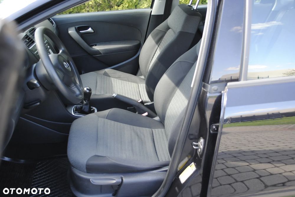 Volkswagen Polo - 14