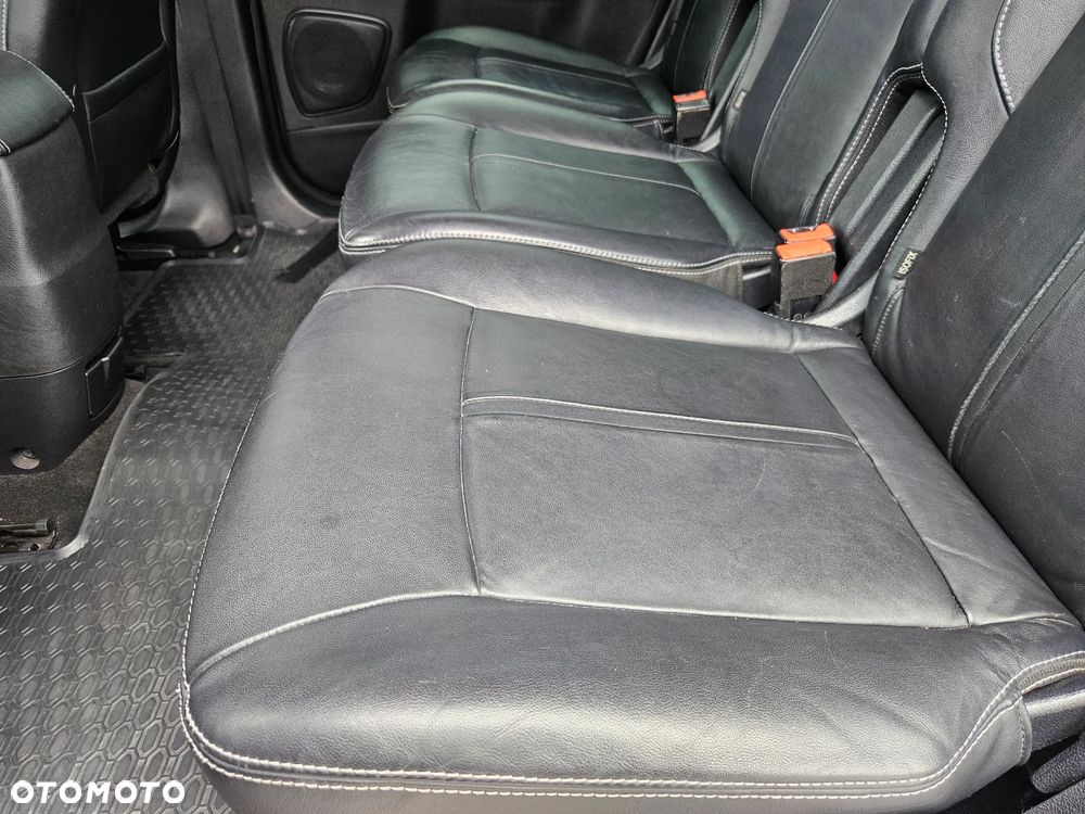 Ford S-Max 2.0 TDCi DPF Titanium - 23