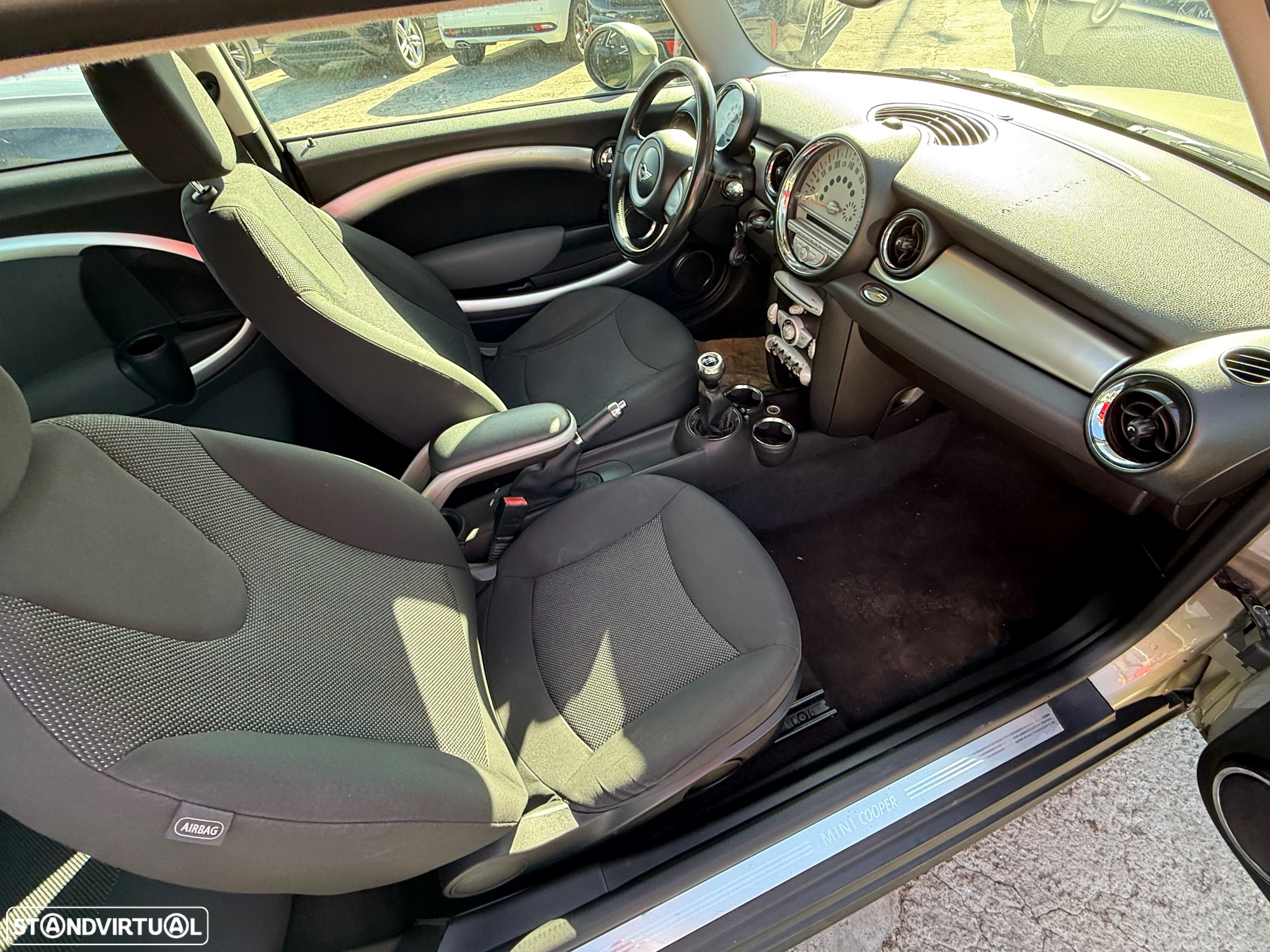 MINI Clubman Cooper D - 38