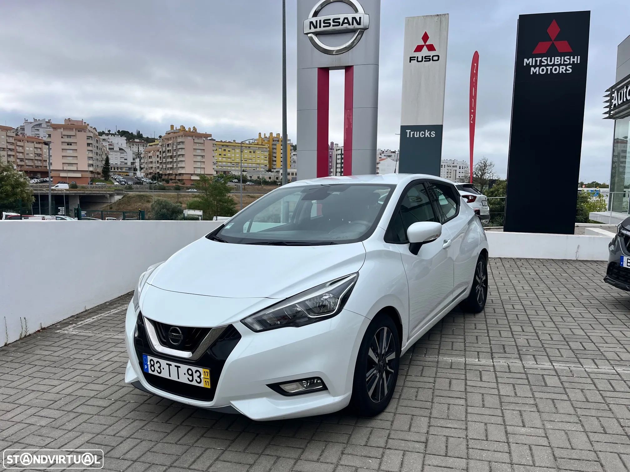 Nissan Micra 1.0 G Acenta - 1