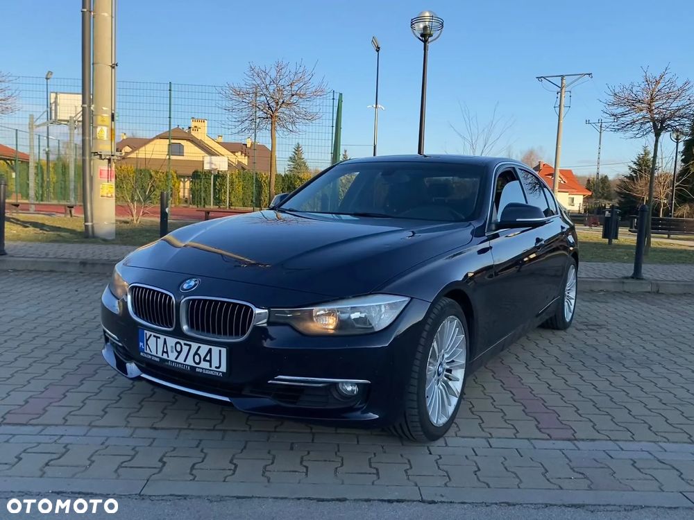 BMW Seria 3 328i Luxury Line - 1