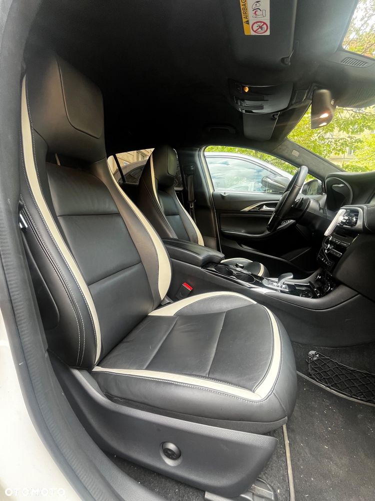 Infiniti Q30 2.0t Sport AWD 7DCT - 8