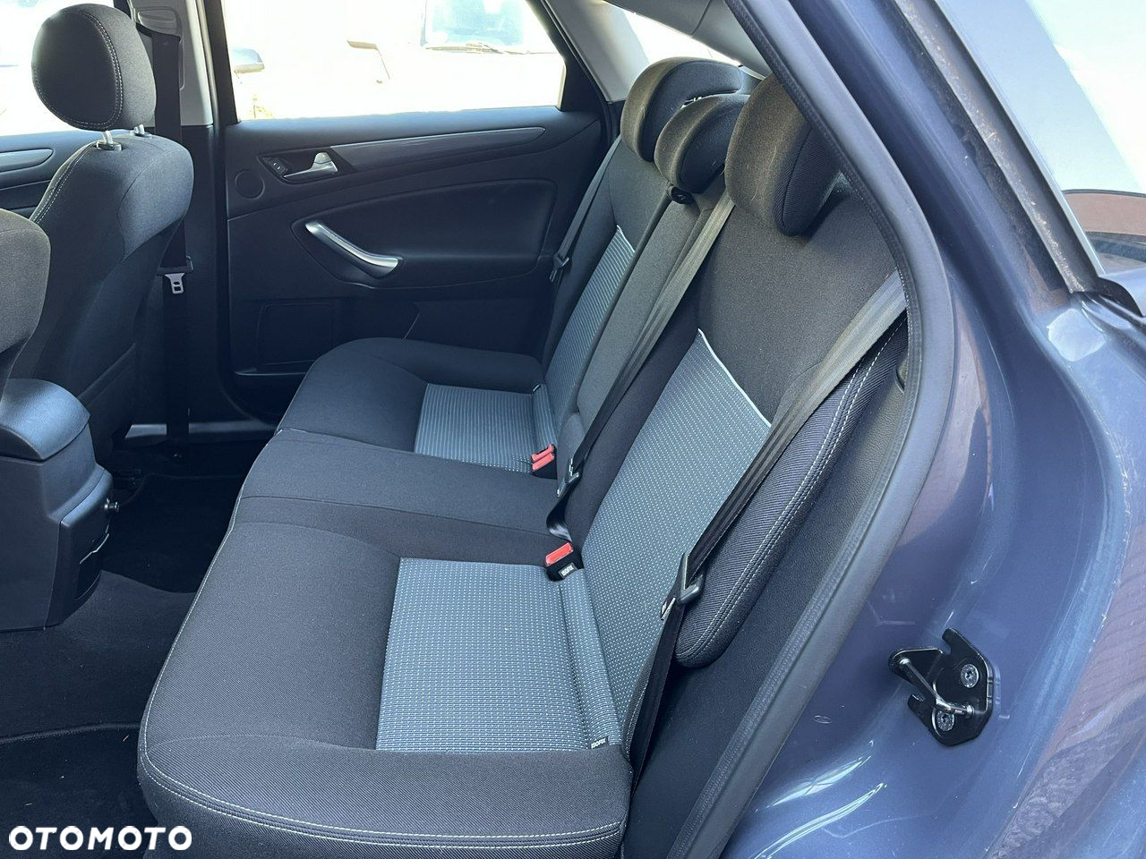 Ford Mondeo - 25