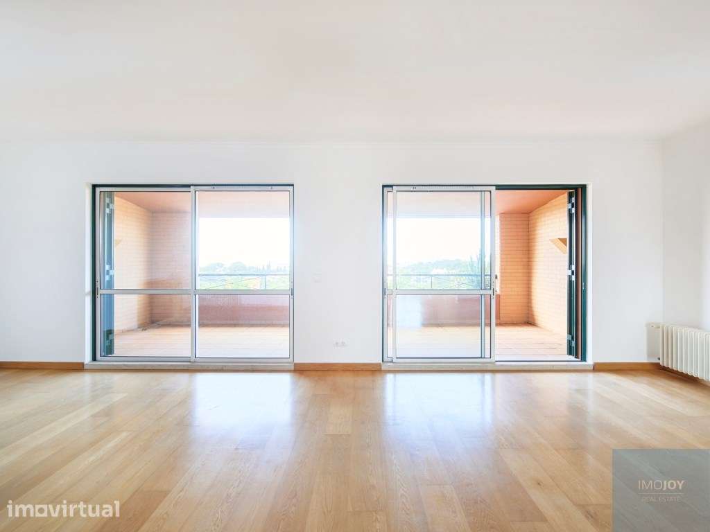 Apartamento T4 Em Condomínio com Piscina no Monte Estoril - Grande imagem: 5/60