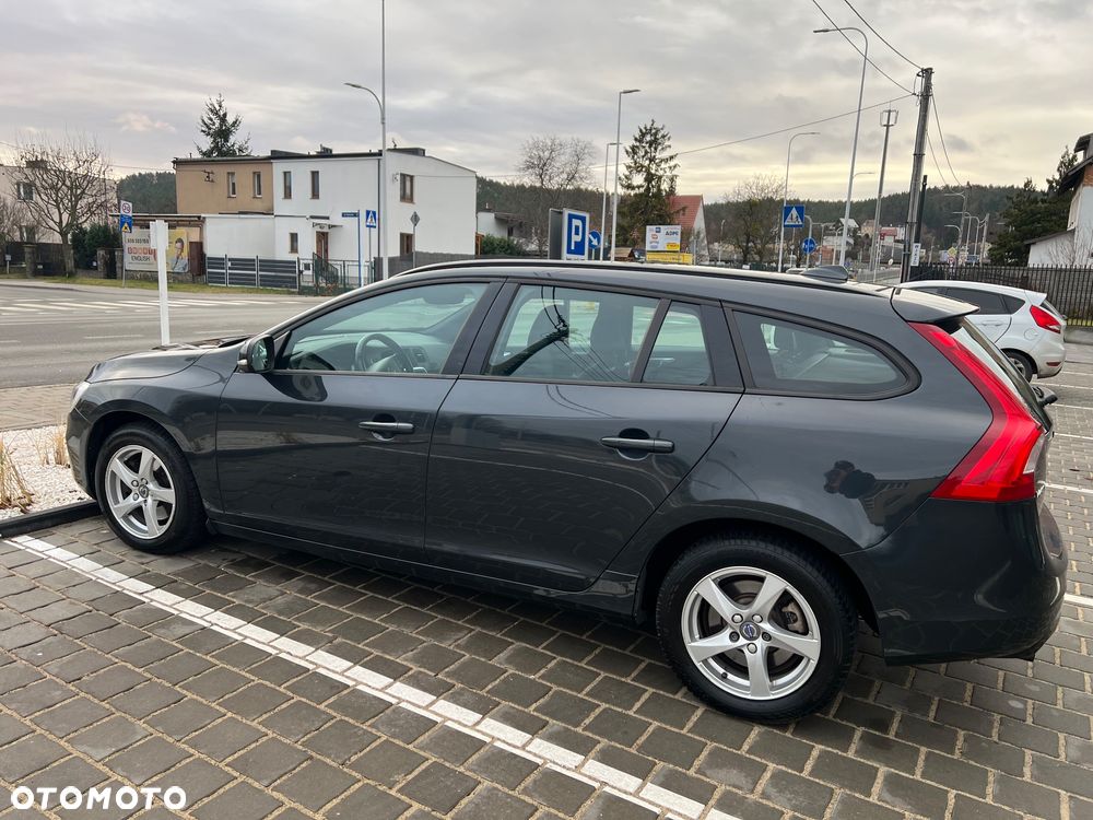 Volvo V60 D3 Momentum Core - 6