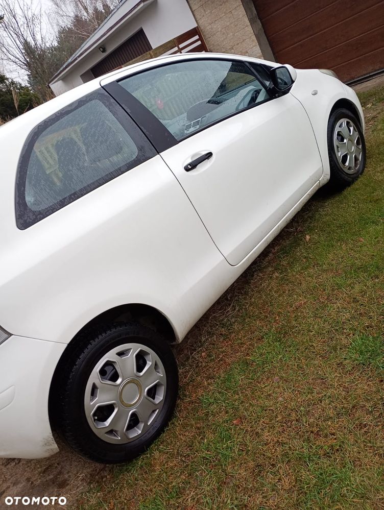 Toyota Yaris 1.4 D-4D Sol - 11