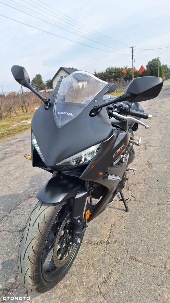 Honda CBR - 23