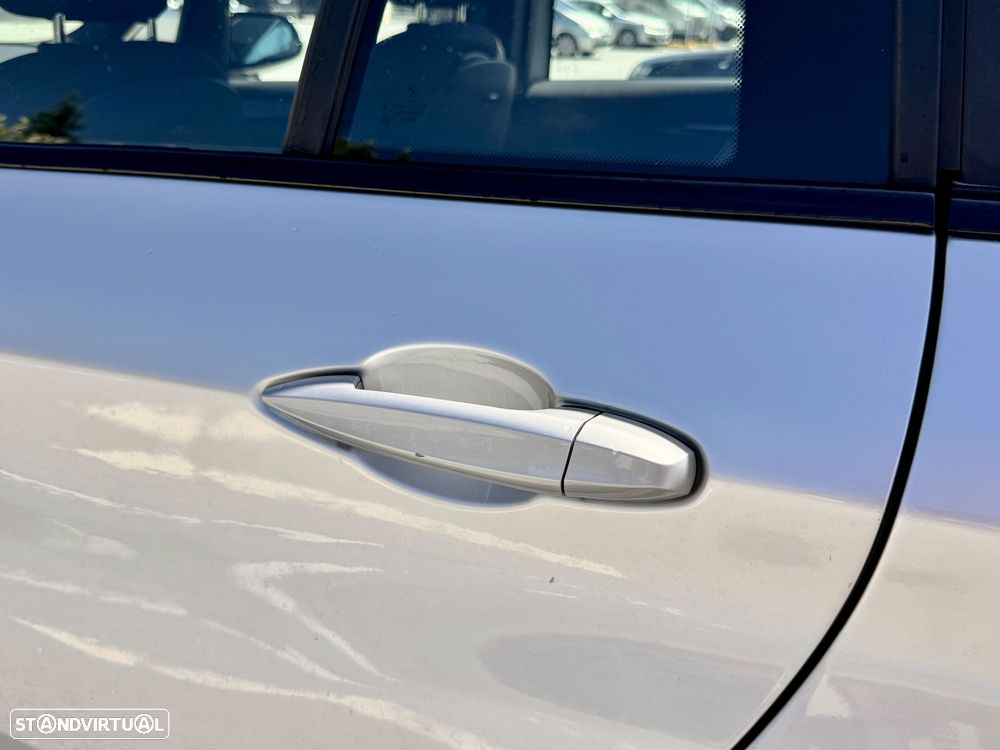 BMW 218 Gran Tourer d 7L Line Sport Auto - 27