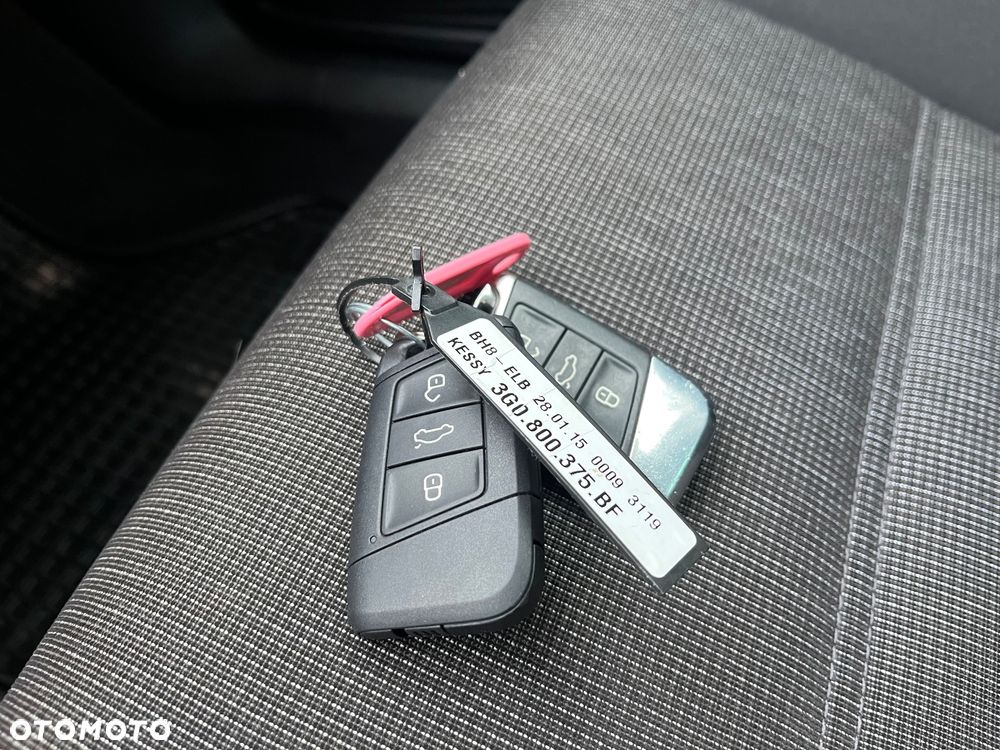 Volkswagen Passat 2.0 TDI (BlueMotion Technology) Comfortline - 14