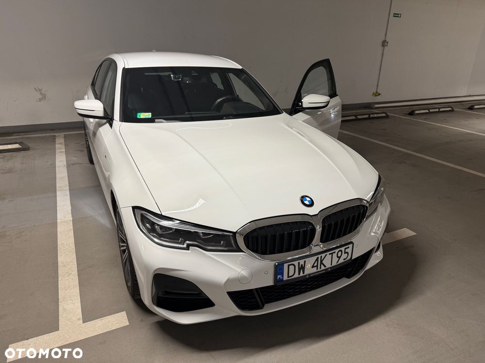 BMW Seria 3 330i M Sport sport - 1