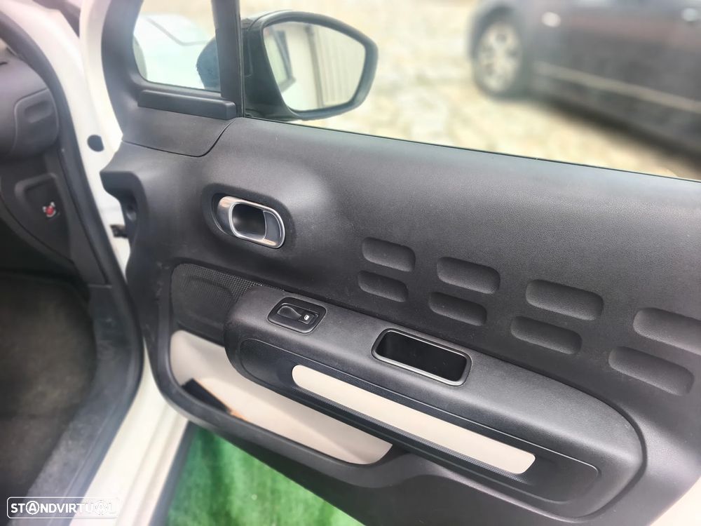 Citroën C3 1.2 PureTech Feel - 10