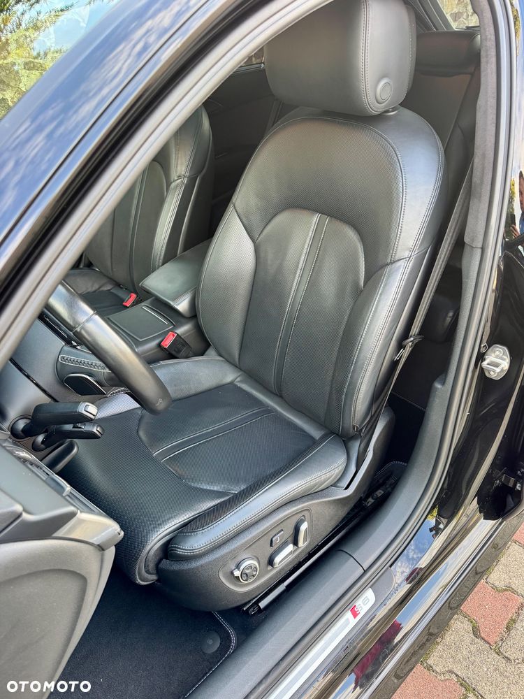 Audi S6 Avant - 17