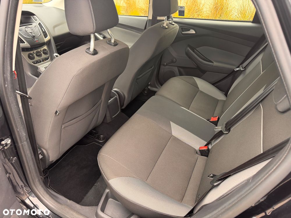 Ford Focus - 21