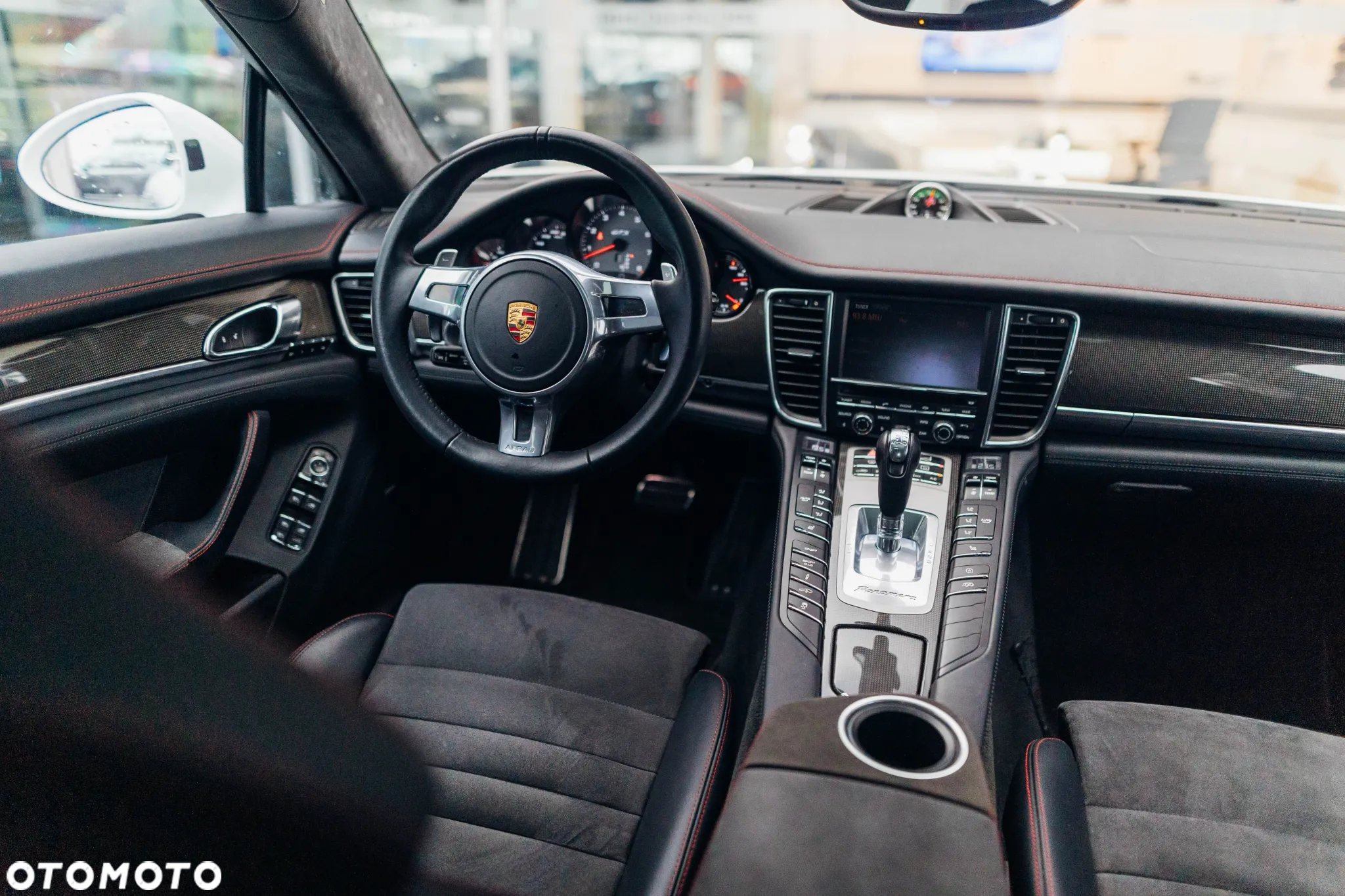 Porsche Panamera GTS - 13